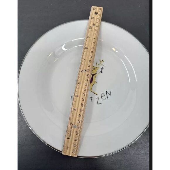 POTTERY BARN CHRISTMAS REINDEER 11" DINNER PLATE BLITZEN / USED - Picture 4 of 6